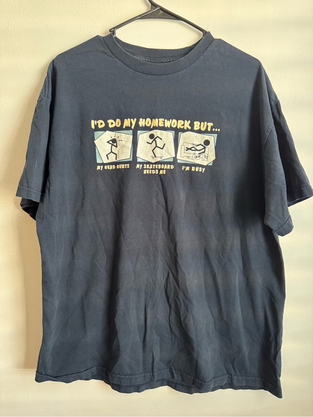 Hybrid & company Navy Graphic Tee with Yellow Print